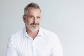 KEYNOTE SPEAKER - Unbreakable Leadership: Resilience and Renewal for Funeral Professionals